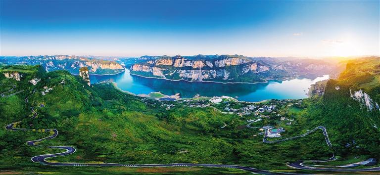 科學(xué)與創(chuàng)新 闖新路的雙翼